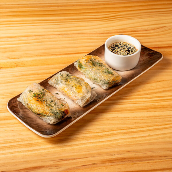 Rollitos de salmón y aguacate (3u)