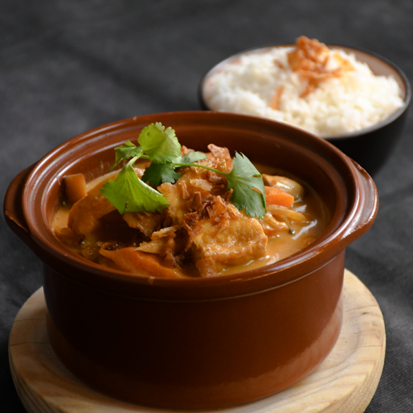 Curry vegetariano con arroz de jazmín